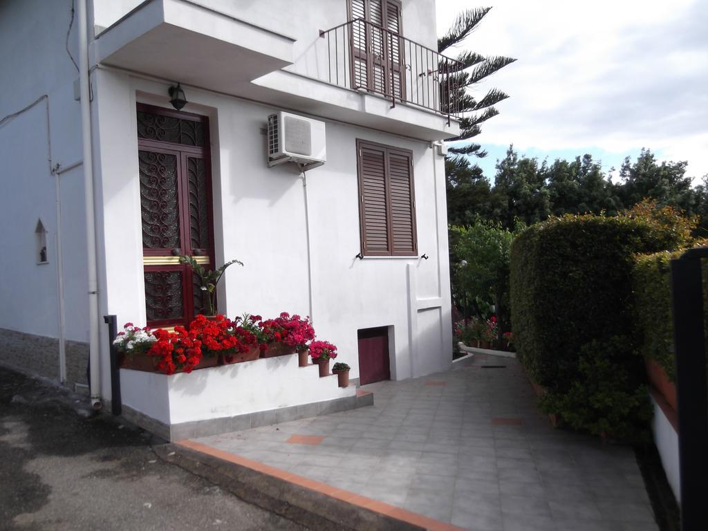 Casavacanzeinsicilia Etna Taormina Piedimonte Etneo Exterior photo